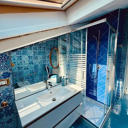 Lovolcano Νάπολη