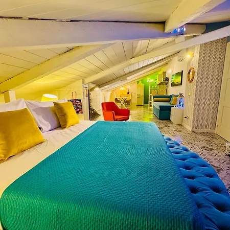 Lovolcano Apartahotel Nápoles